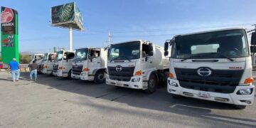 camiones cisterna en El Mante