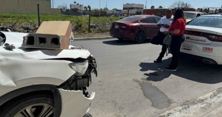 _conductora pierde control Matamoros