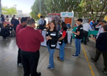 expo universidades del cobat 01