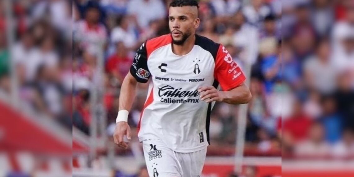 gol de escorpión de Matheus Dória