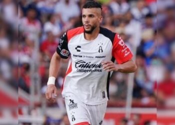 gol de escorpión de Matheus Dória