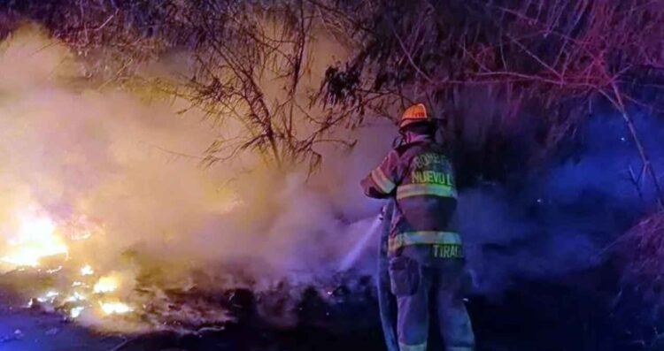 incendia terreno baldío Monterrey