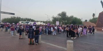 marcha por el día de la mujer en nuevo laredo