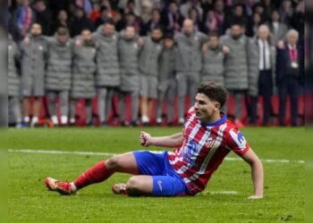 penalti anulado a Álvarez