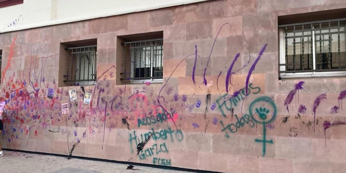 protestas de colectivos feministas en Victoria