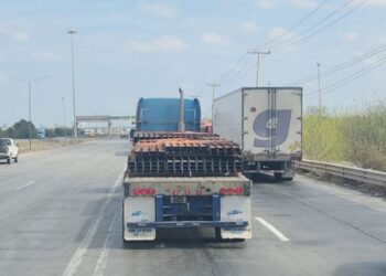 retrasos transporte de carga Nuevo Laredo