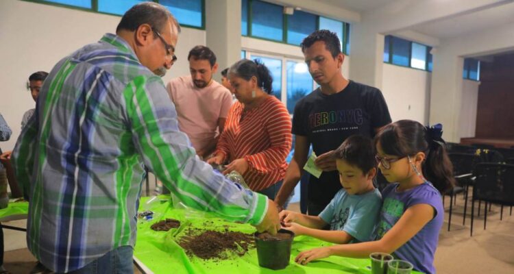 taller de huertos familiares en nuevo laredo