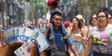 ¿Cómo obtener los 8 mil pesos de apoyo para jefas y jefes de familia en la CDMX