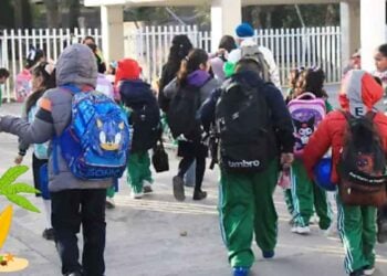 ¿Cuál es la fecha exacta del tercer megapuente para estudiantes en marzo de 2025?