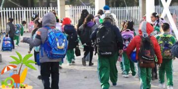 ¿Cuál es la fecha exacta del tercer megapuente para estudiantes en marzo de 2025?