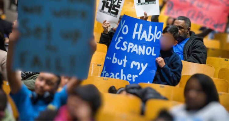 ¿Estados Unidos castigará a quien hable español?