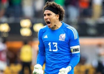 ¿Jugará Memo Ochoa en LaLiga de España previo al Mundial?