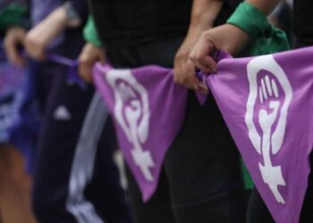 ¿Qué colores usar en la marcha del 8M y cómo prepararte para el Día Internacional de la Mujer?