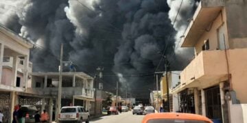 ¿Qué está pasando con el grave incendio descontrolado en Tampico, Tamaulipas?