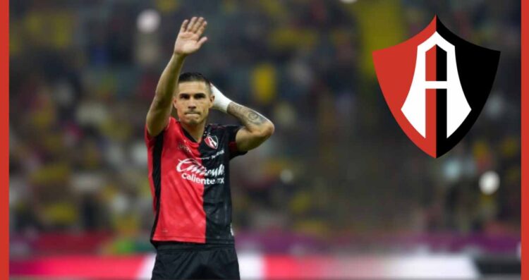 ¿Pasará el delantero Djuka a la historia del Atlas?