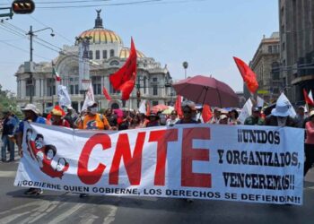 decreto presidencial CNTE paro