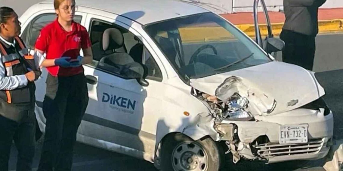 Accidente en la Avenida Constitución deja a un hombre lesionado en Monterrey