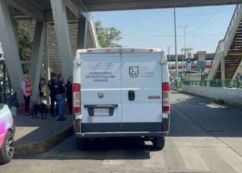 Adulto mayor muere tras caer en escaleras de estación Universidad en CDMX