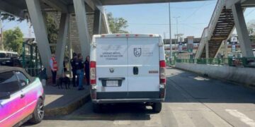 Adulto mayor muere tras caer en escaleras de estación Universidad en CDMX