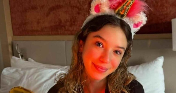Andrea Legarreta celebra con emoción los 20 años de su hija Mía Rubín
