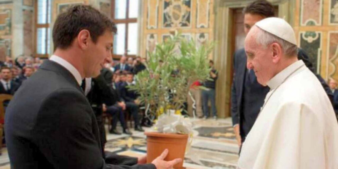 Esto dijo Messi tras conocer al Papa Francisco con todo el equipo