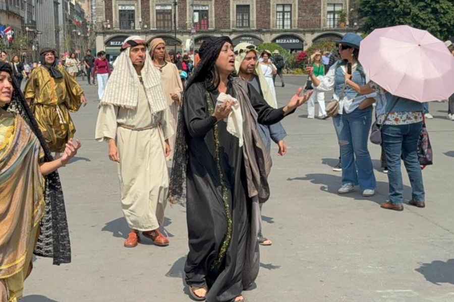 Así se llevó a cabo el Viacrucis en el Zócalo de la Ciudad de México