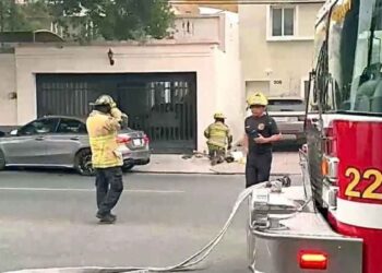 Automovilista choca contra medidor de gas provoca fuga en San Pedro, Nuevo León