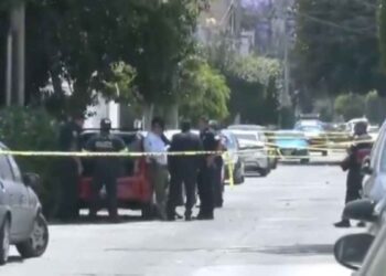 Balacera en Naucalpan deja un muerto y un policía herido