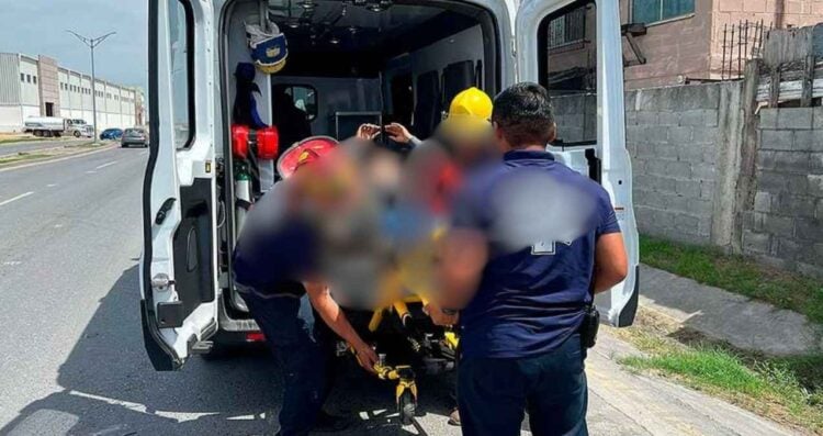 Bomberos controlan incendio Monterrey (1)