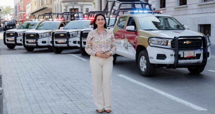Brinda Mónica Villarreal Seguridad a Visitantes en Semana Santa en Tampico