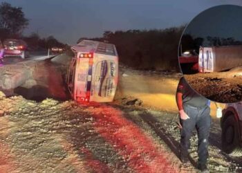Camión de personal vuelca en la carretera Apodaca–Juárez; al menos 8 trabajadores resultan heridos