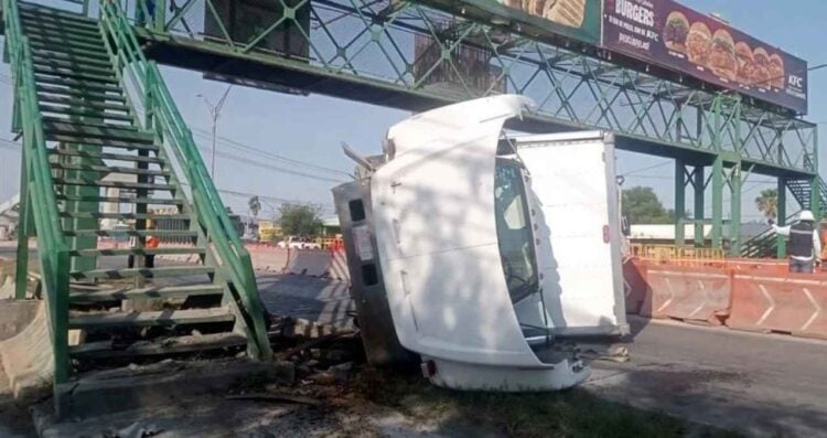 Chofer tráiler herido Guadalupe