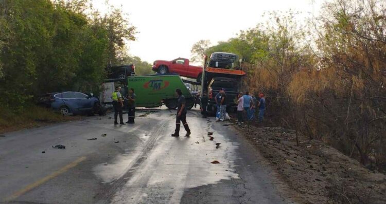 Fuerte accidente en carretera Tampico–Valles