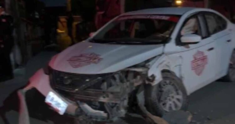 Choque frontal entre taxi y vehículo particular deja daños en Matamoros, Tamaulipas