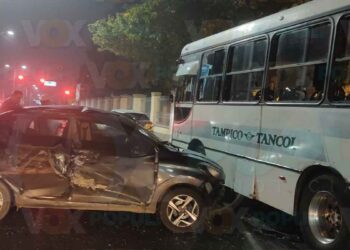 Accidente avenida Hidalgo Tampico deja dos lesionados