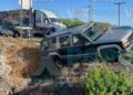 Choque por alcance en la carretera Victoria-Monterrey termina con vehículo en un vado