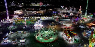 Con Gran Esplendor Inaugura Mónica Villarreal las Fiestas de Abril 2025 en Tampico