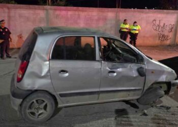 Conductor huye volcar Montemorelos