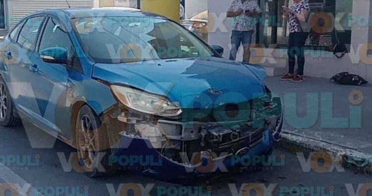 Conductor no respeta alto y provoca aparatoso accidente en Ciudad Victoria