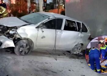 Conductor se impacta contra una barda tras dormitar en San Nicolás, Nuevo León; hay 3 lesionados