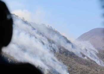 Controlan incendio en Aramberr