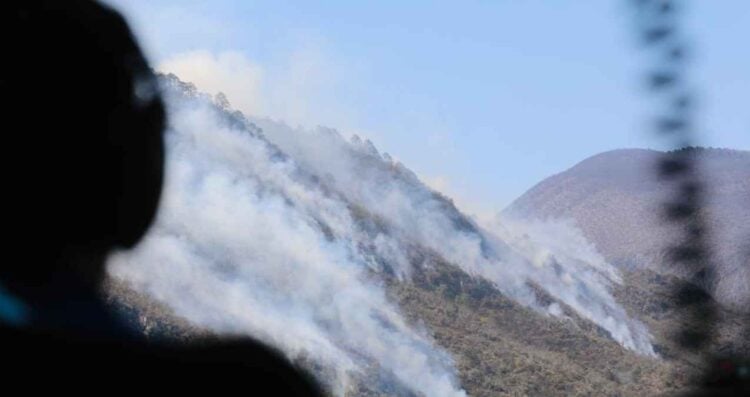 Controlan incendio en Aramberr