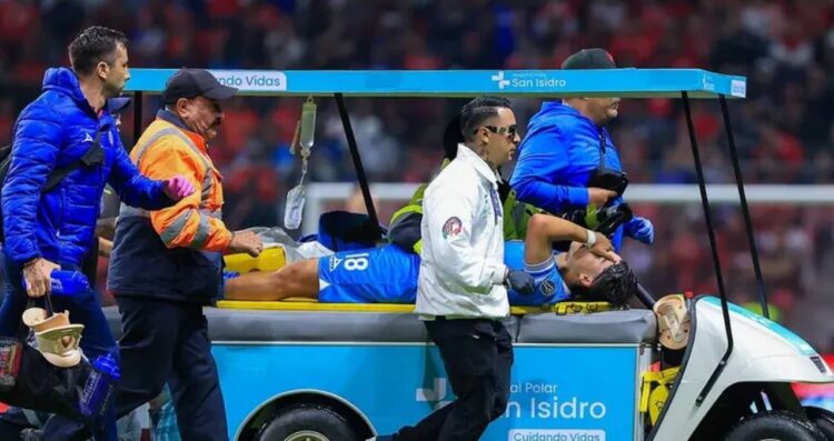 Cruz Azul confirma que Luka Romero está fuera de peligro tras el golpe en la cabeza