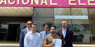 INE denuncia candidatos