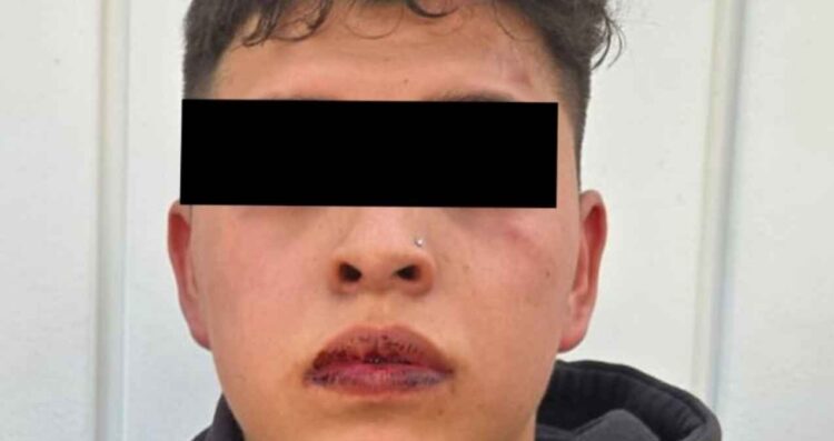 Detienen a dos jóvenes por homicidio con arma de fuego en la CDMX; uno de ellos es menor de edad