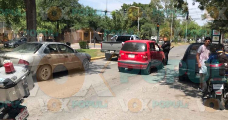 Detienen a mujer en Ciudad Victoria por conducir un auto con reporte de robo