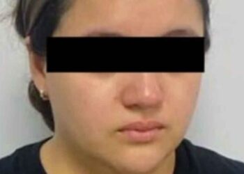 Detienen en Monterrey, Nuevo León a mujer acusada de extorsionar a su expareja con fotos íntimas