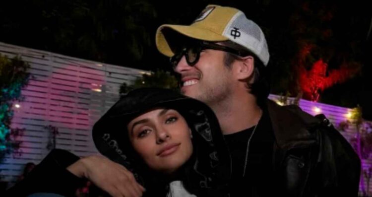 Diego Boneta y Renata Notni celebran su amor entre música y viajes