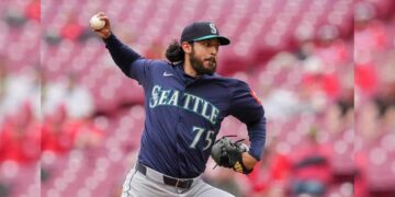 El beisbolista Andrés Muñoz sigue brillando en las Grandes Ligas: alcanza 50 salvamentos