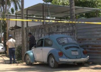 _Encuentran auto cadáveres Acapulco